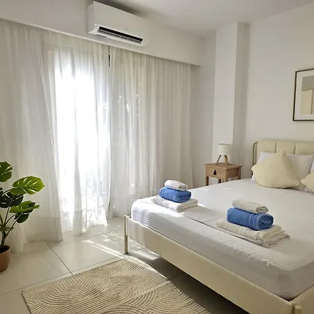Apartment H&o Lighthouse Gold Paphos