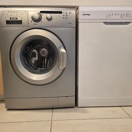 아파트 H&o Lighthouse Gold 파포스